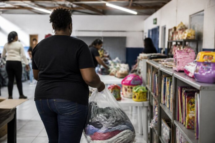 Casa do Autista de Marechal Rondon recebe brinquedos e livros de entidades locais