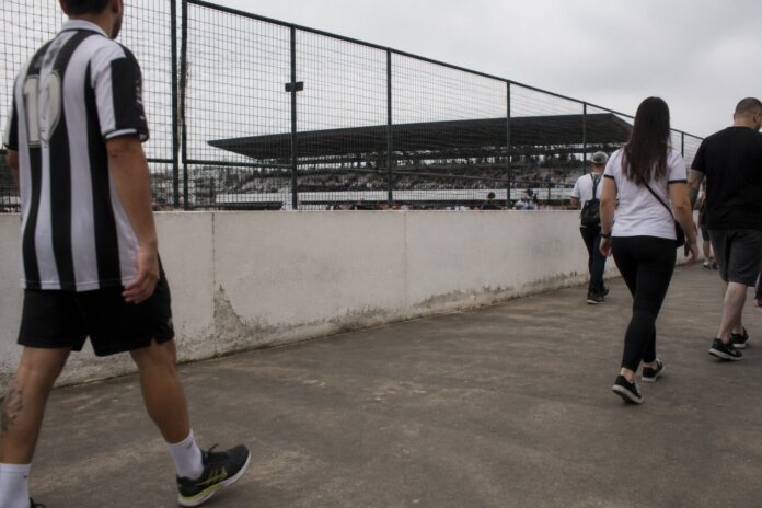 Oeste Brasil enfrenta Cambé no 14 de Dezembro, vitória avança para semifinal