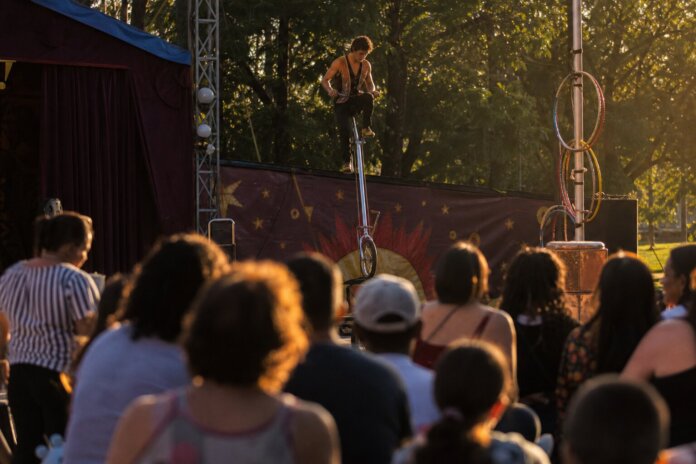 Tangará em Cena traz teatro, dança e circo grátis em Arapongas de 14 a 27 de setembro
