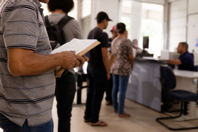 Agência do Trabalhador de Ponta Grossa oferece vagas nesta terça-feira (01)