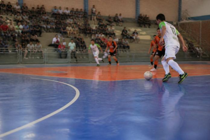 Pato Branco é eliminado da Taça Brasil de Futsal após perder de 4 a 2