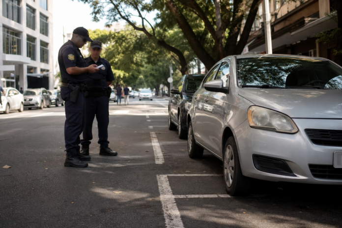 Guarda de Arapongas faz 16 notificações em fiscalização e resgata dois animais em sexta-feira