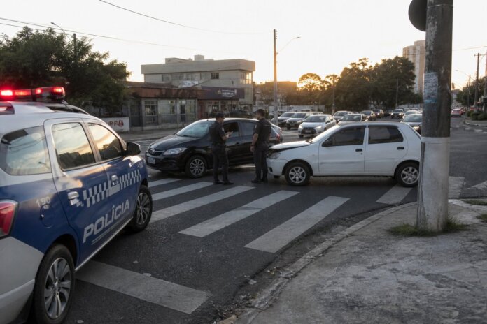 Motorista preso em Apucarana após acidente e sinais de embriaguez