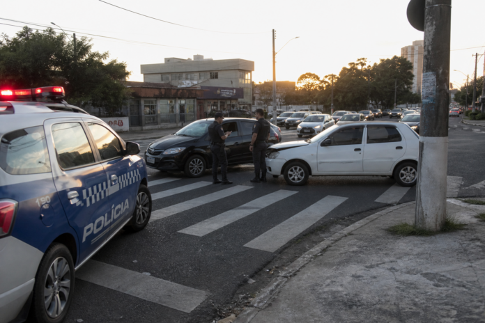Motorista preso em Apucarana após acidente e sinais de embriaguez