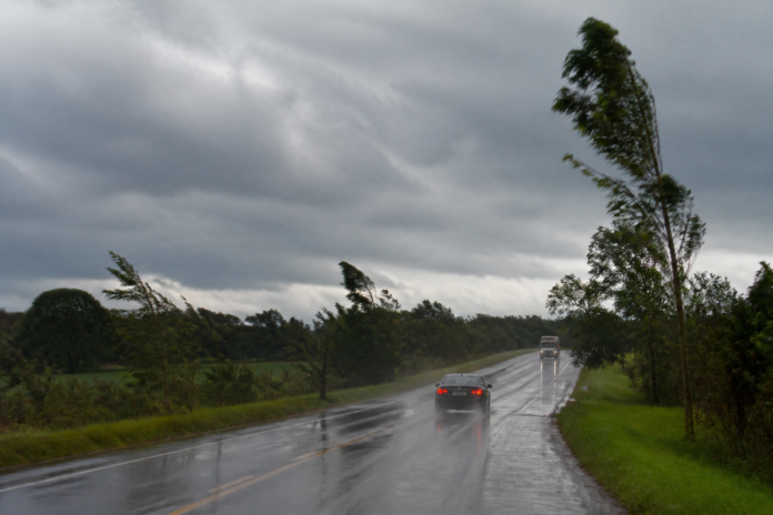 Temporais se afastam do Paraná, frio chega com mínimas de 4°C no sul