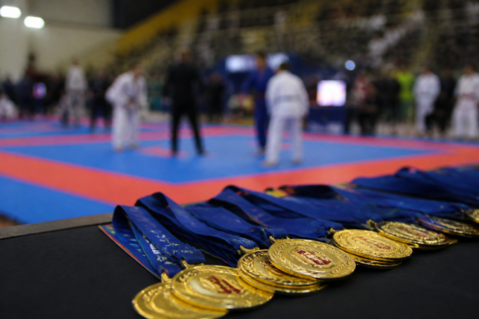 Irmãos de Irati ganham medalha no Paranaense de Jiu-Jitsu em Paranaguá