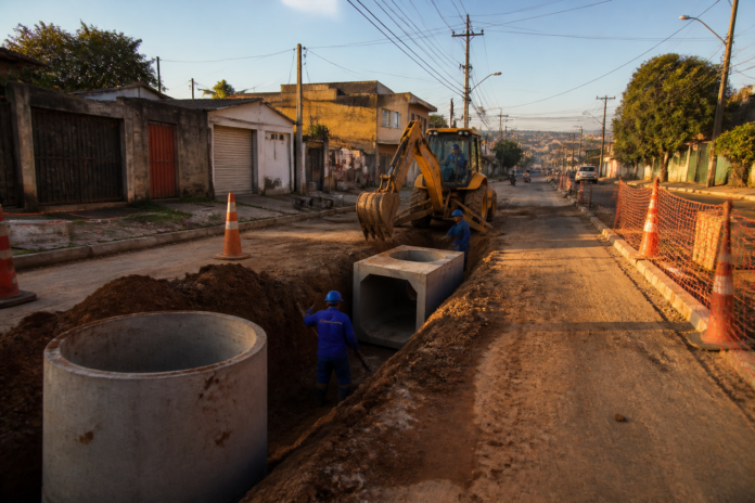 Cascavel investe R$ 3,5 milhões em drenagem da Avenida Carlos Gomes, licitação é em outubro