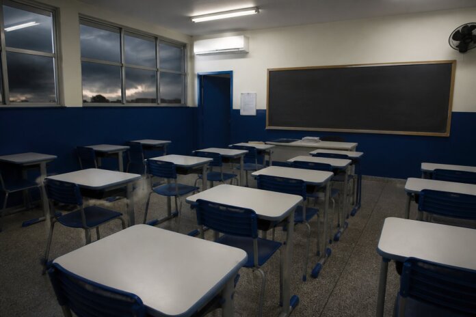 Maringá suspende aulas à noite por previsão de temporais nesta sexta