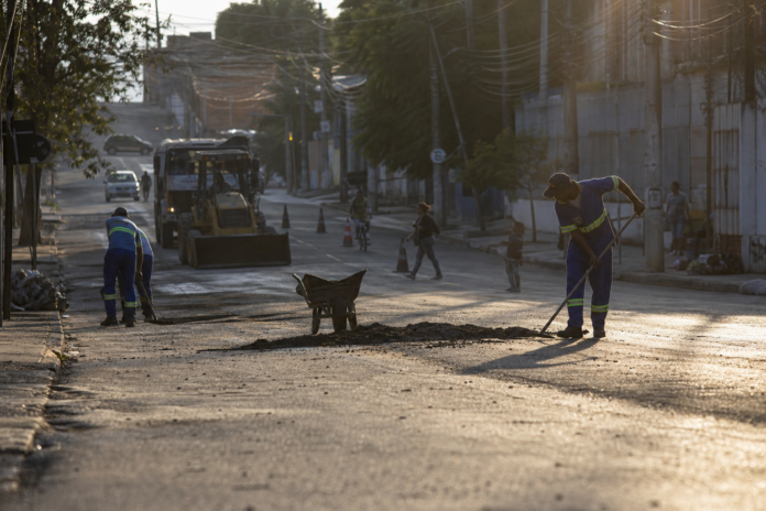 Sarandi começa operação tapa-buracos em toda a cidade após chuvas intensas