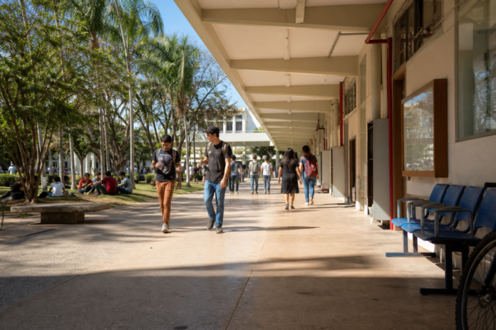 Unila abre 11 novos cursos com 510 vagas anuais, meta é 10 mil alunos até 2027
