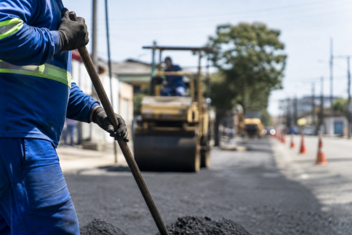 Avenida Duque de Caxias fecha para recape; via reabre em 24 horas
