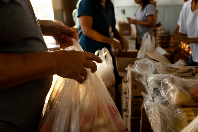 Sesc Mesa Brasil chega a 107 municípios do Paraná e atende 155 mil pessoas