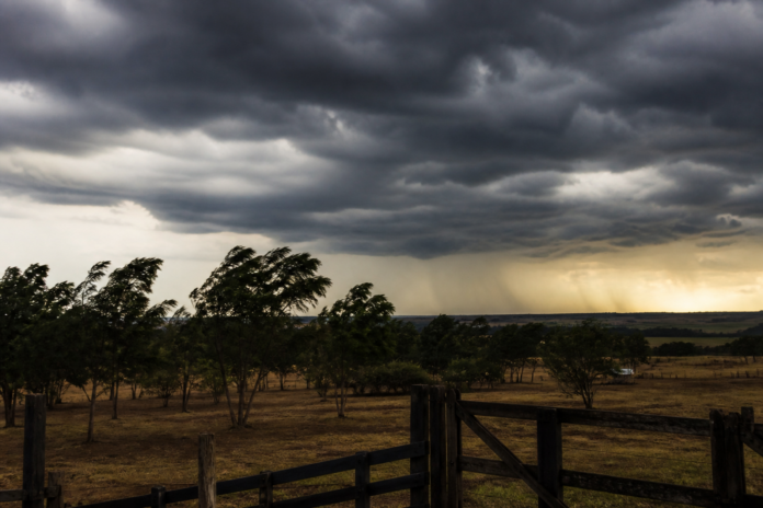 Ciclone extratropical entre 20 e 21 de setembro traz risco de tempestades ao Paraná