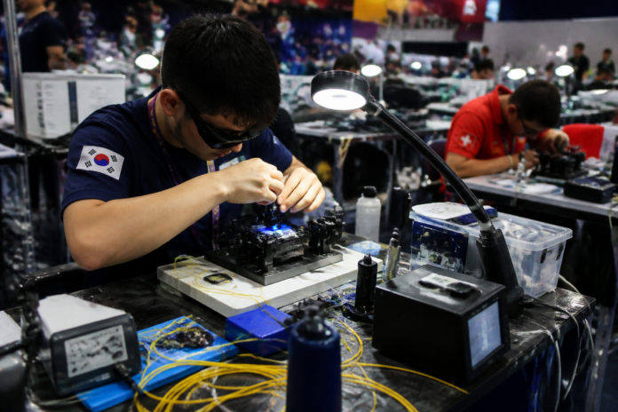 Estudante de Campo Mourão compete na China pelo WorldSkills 2026
