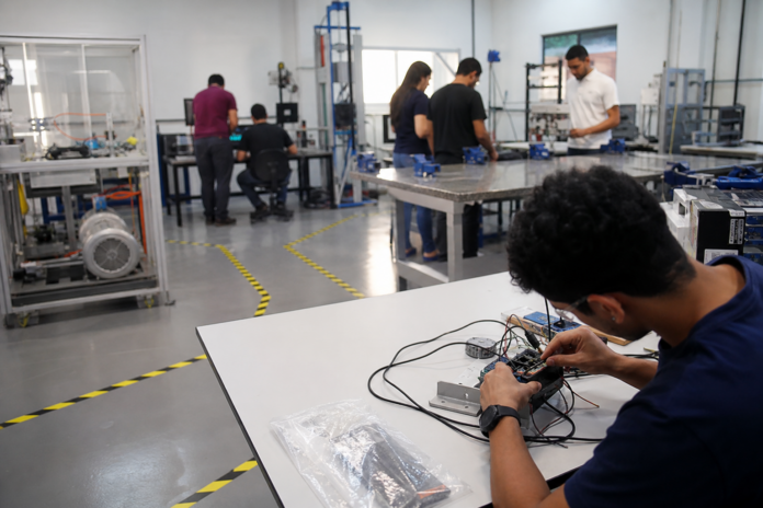 Mochilão oferece experiências em Medicina, Direito e Tecnologia em Curitiba e Pinhais