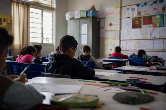 Ponta Grossa mobiliza 18 mil alunos em projeto sobre trânsito e cidadania