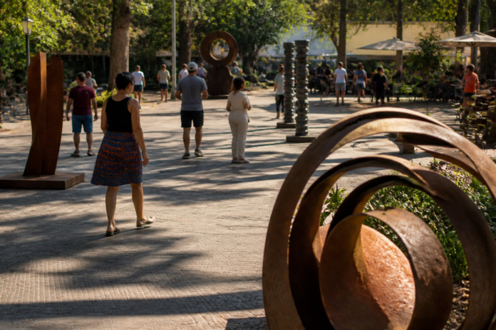 Rio abre jardim gratuito com 8 esculturas na Praça Mauá a partir de 17 de setembro