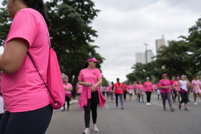 Sarandi realiza 11ª Caminhada pela Vida no Outubro Rosa