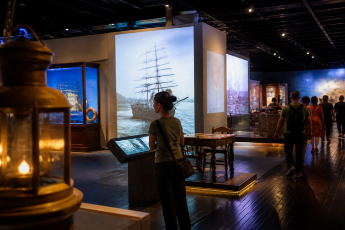 Exposição imersiva do Titanic abre em Curitiba com 150 artefatos originais