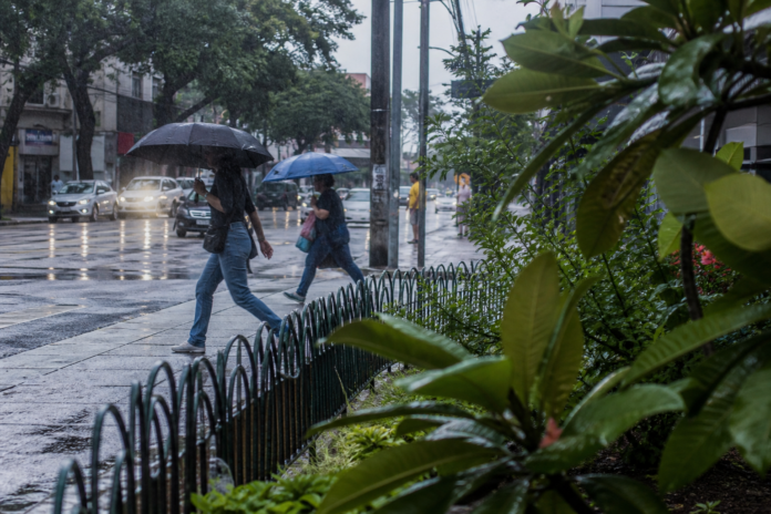 Guarapuava tem chuva e alerta de tempestade no fim de semana