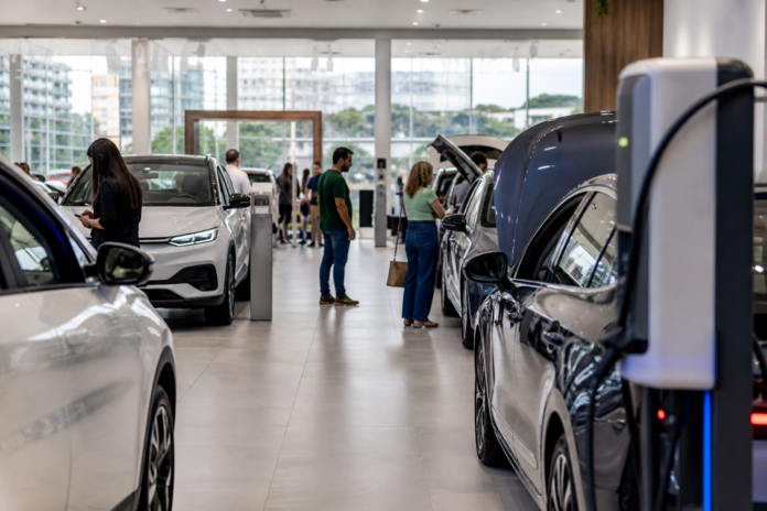 Carro elétrico é segunda opção para famílias em Ponta Grossa