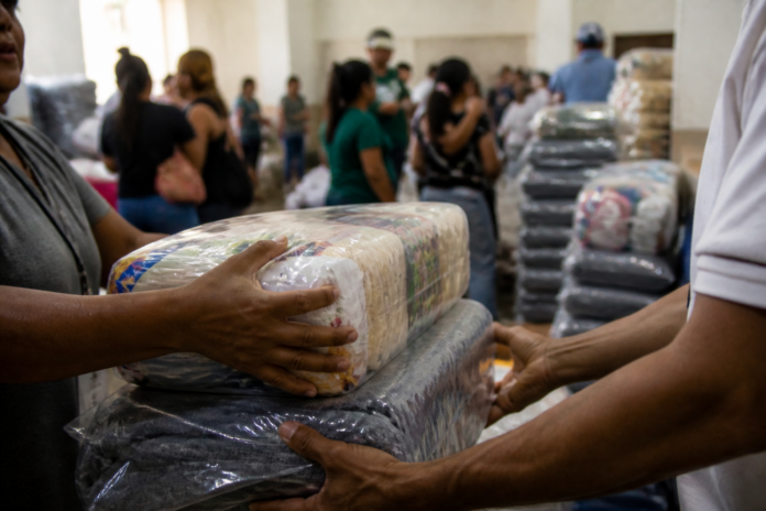 União da Vitória entrega colchões, mantas e alimentos para 108 famílias em abrigos