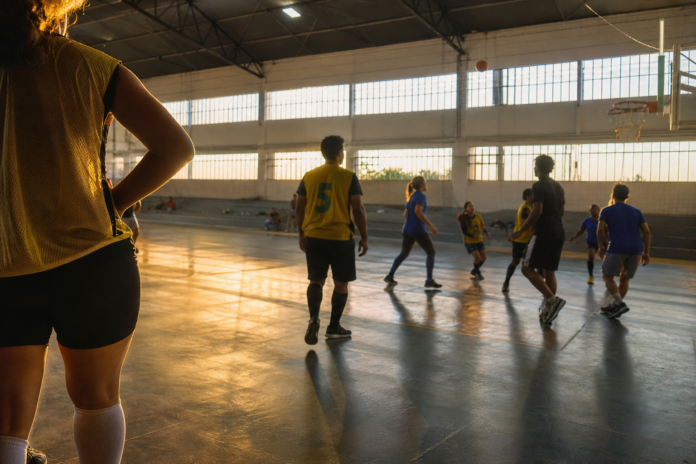 Corrida, xadrez, capoeira e lazer gratuito movimentam Curitiba no fim de semana