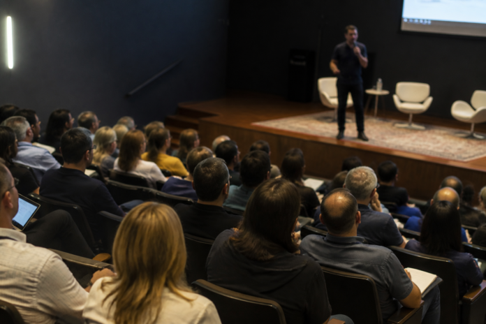 Paranaguá debate saúde mental com foco no papel da família no tratamento