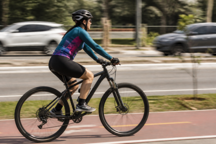 Jacarezinho tem novas regras para bicicletas elétricas, patinetes e motos
