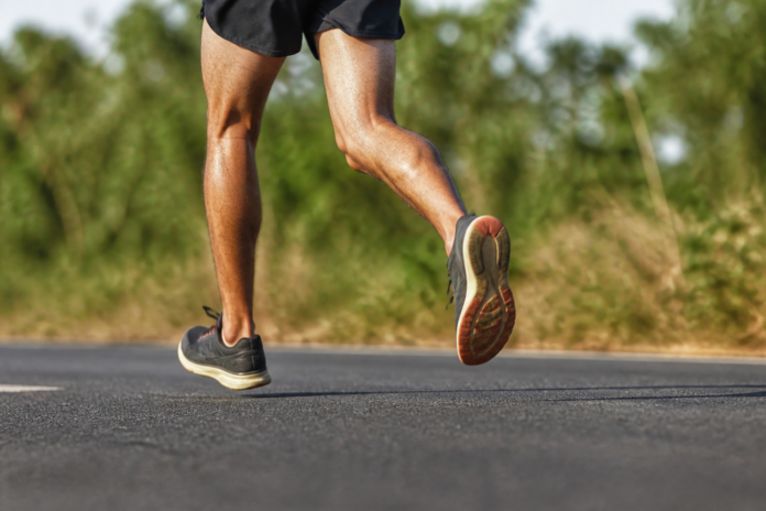 Influenciador corre 20 km de Ponta Grossa a Carambeí pela Estrada Velha