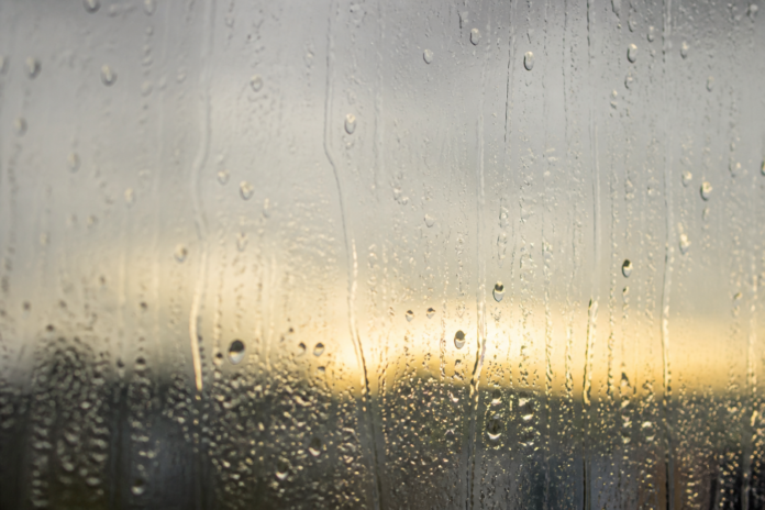 Primavera no Paraná traz chuvas acima da média e calor intenso, Londrina já marca 220 mm