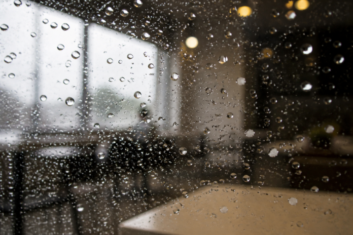 Defesa Civil alerta para temporais, granizo e vento forte em Curitiba