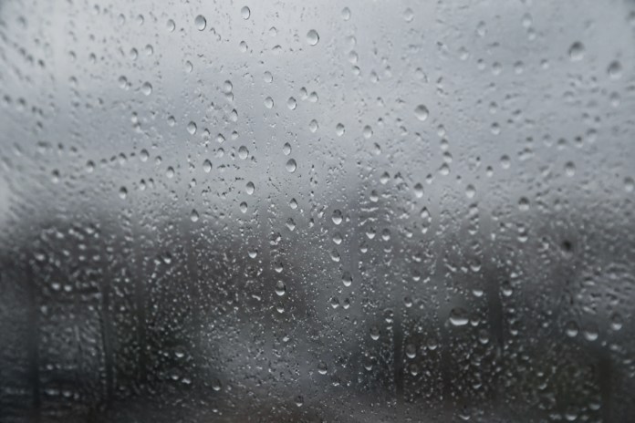 Primavera chega a Foz do Iguaçu com chuva e alerta para tempestades nesta terça