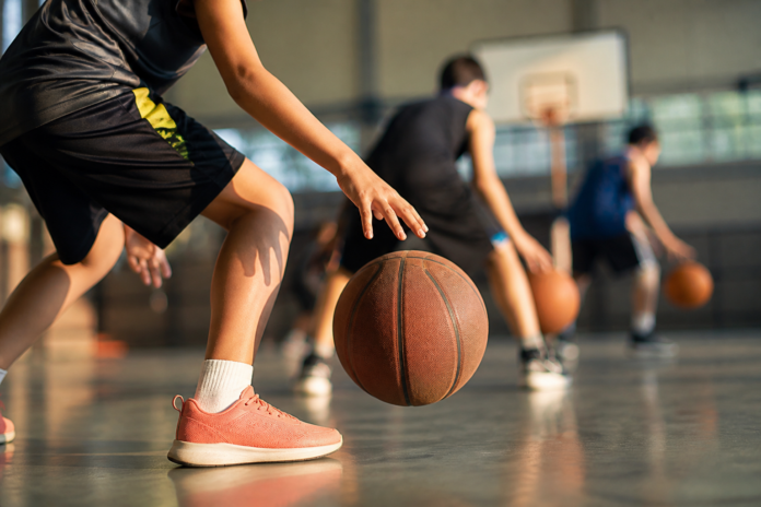 Basquete leva inclusão social a 300 crianças de três cidades no Oeste