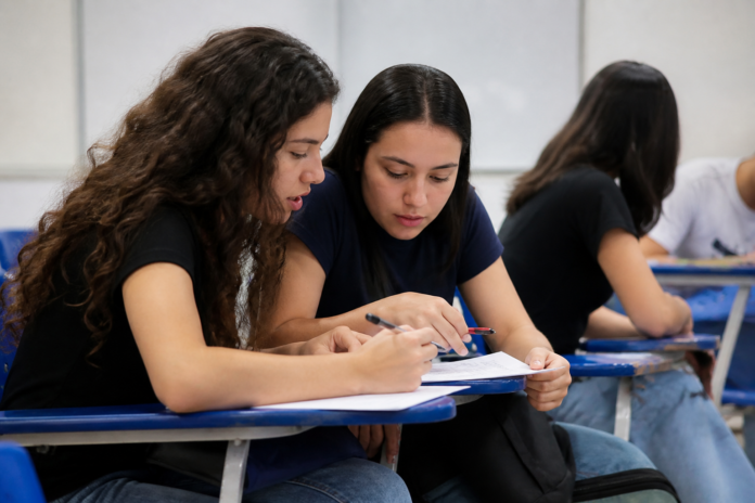 Escolas de Araucária só dispensam alunos com autorização da Secretaria de Educação