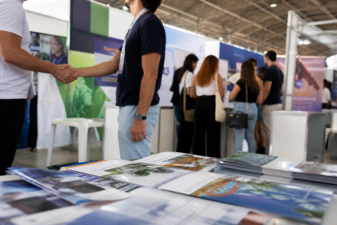 Unioeste apresenta 20 cursos na Feira das Profissões de Cascavel nesta quinta