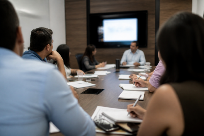 Guaíra apresenta modelo de desenvolvimento a delegação do SEBRAE de Mato do Sul