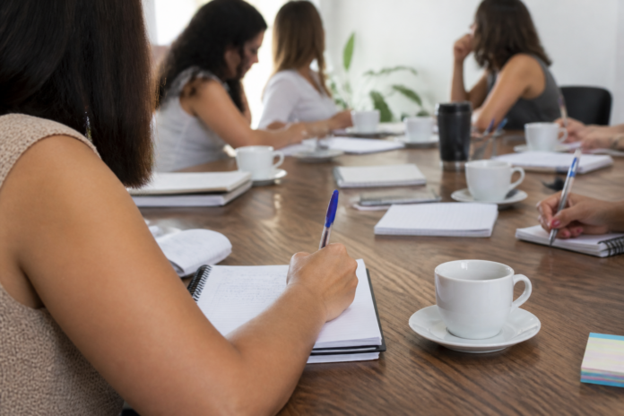 Cmeg reúne líderes regionais em Campo Mourão para alinhar ações de empreendedorismo feminino