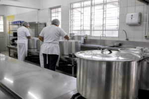 Cozinha escolar reformada