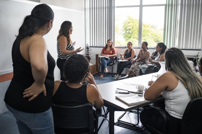 Roda de conversa sobre lideranca feminina