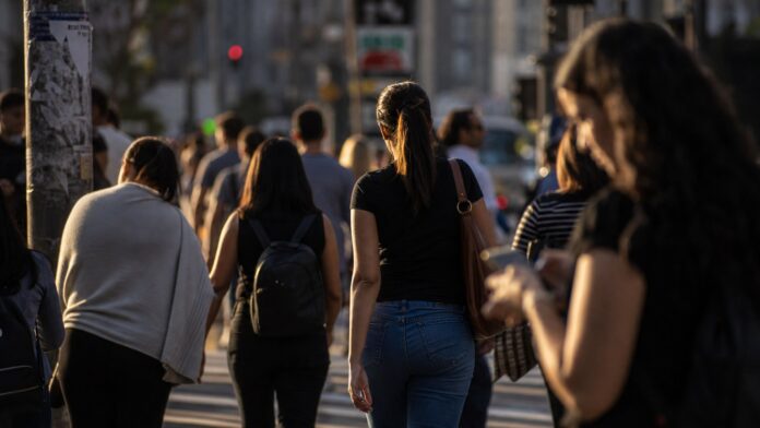 Toledo abre Semana da Pátria com ato cívico na Rua Raimundo Leonardi