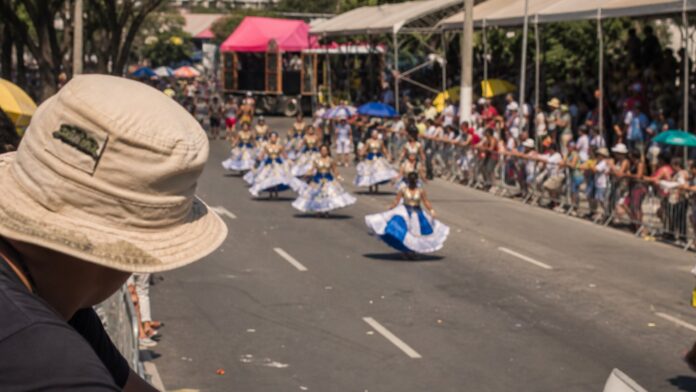 Desfile de 7 de Setembro em Campo Largo fecha 9 ruas no centro