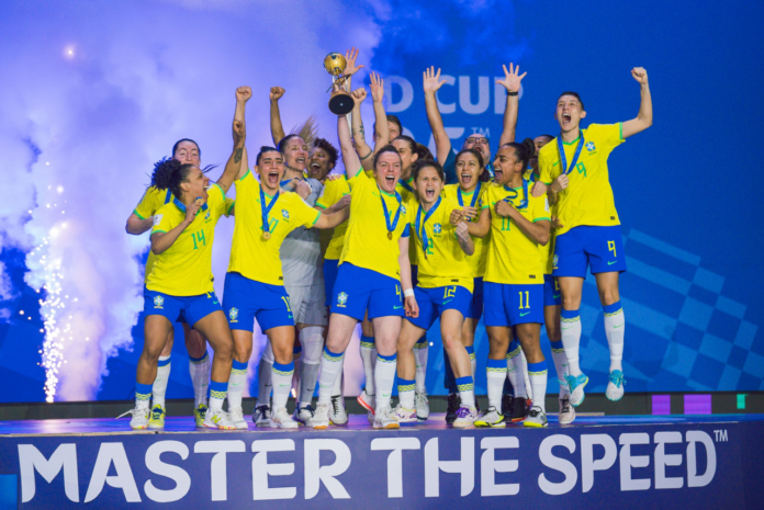 Seleção feminina de futsal enfrenta Japão em Maringá nos dias 16 e 17 de outubro