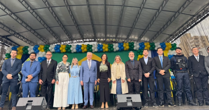 Paranavaí reúne 4 mil pessoas em desfile cívico-militar da Semana da Pátria