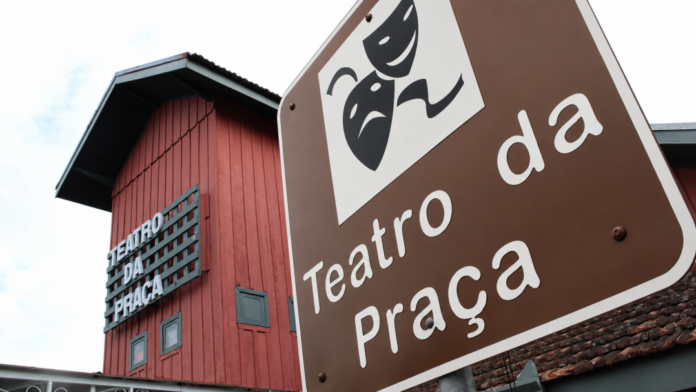 Teatro da Praça tem música e dança neste fim de semana em Araucária