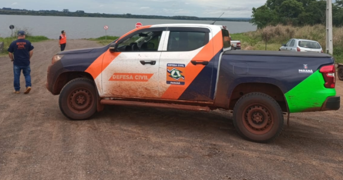 Defesa Civil monitora 13 km do Rio Paranapanema em Paranavaí