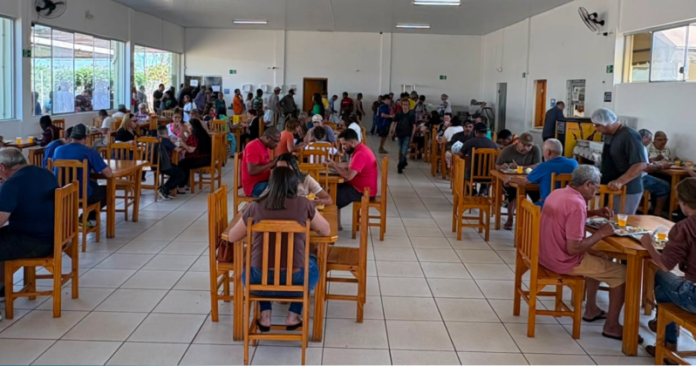 Restaurante Popular de Paranavaí atinge 625 refeições por dia