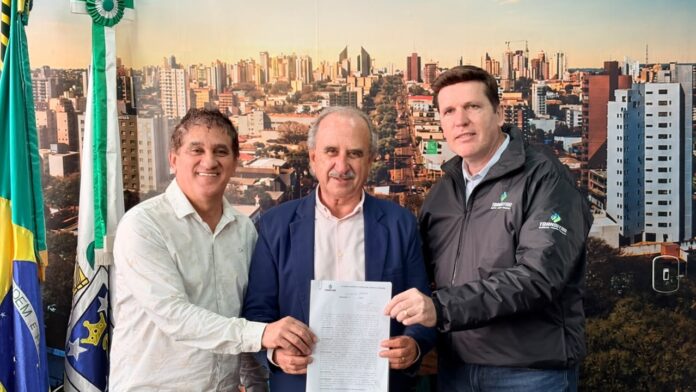 Cascavel isenta estacionamento regulamentado para veículos de transporte de pacientes