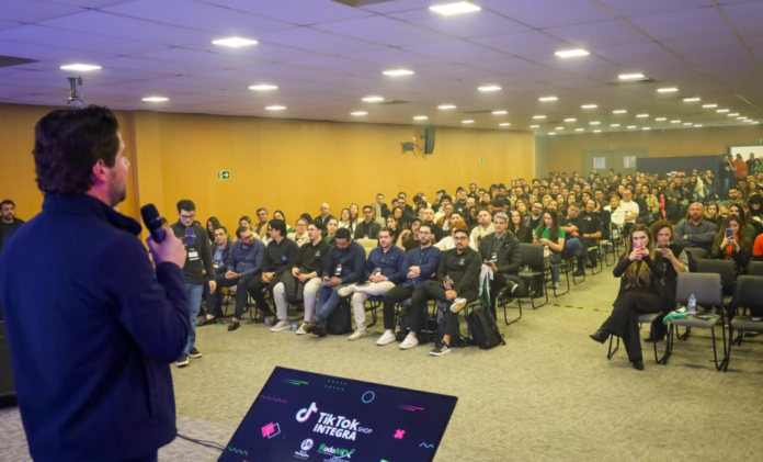 TikTok Shop traz novas vendas para móveis de Arapongas