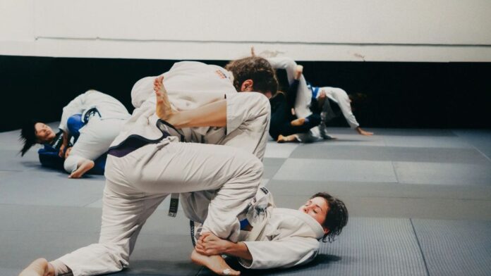 Copa Coroados Litoral reúne 100 crianças de jiu-jitsu no José Richa neste sábado